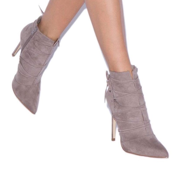 **SOLD ✅** - Picture 2 of 2